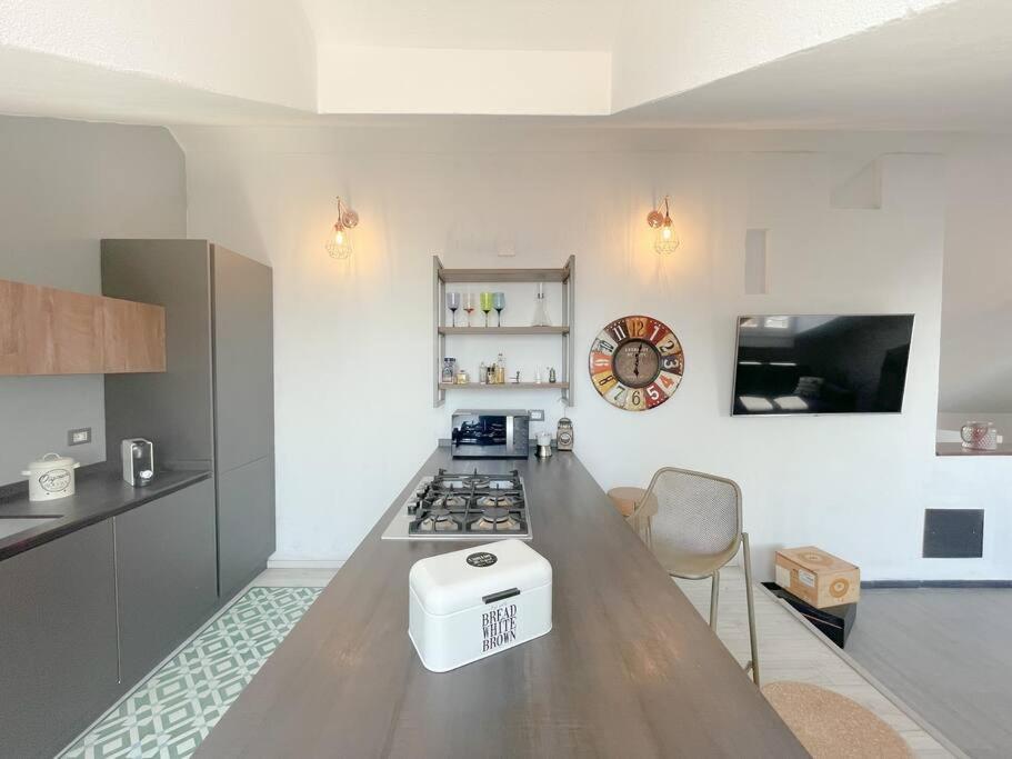 Elegante Appartamento 100 Mq Parcheggio - Wi Fi Savona Exteriér fotografie