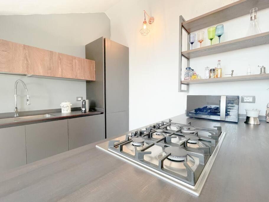 Elegante Appartamento 100 Mq Parcheggio - Wi Fi Savona Exteriér fotografie